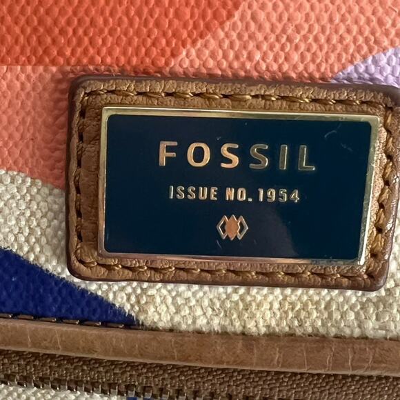 Fossil Preston Crossbody Purse Leather Canvas W/ Floral Pattern Flap Zip Around - Picture 3 of 16